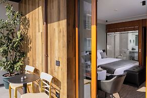 Select Hill Resort