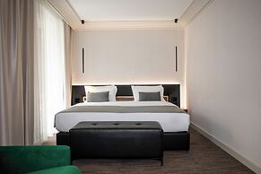 Select Hill Resort
