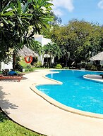 Green Malindi Apartments by RevSerene