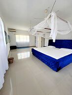 Green Malindi Apartments by RevSerene