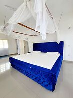 Green Malindi Apartments by RevSerene