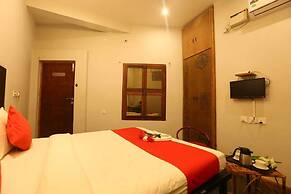 Le Apex Guest House