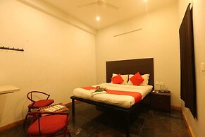 Le Apex Guest House