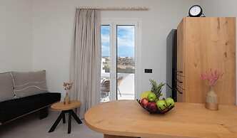 Aristotle Suites