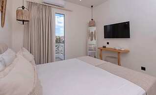Aristotle Suites