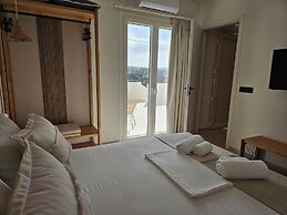 Aristotle Suites