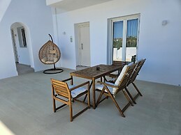Aristotle Suites