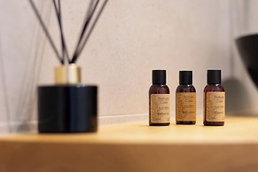 Aristotle Suites