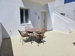 Aristotle Suites