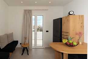 Aristotle Suites