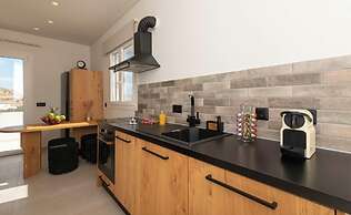 Aristotle Suites