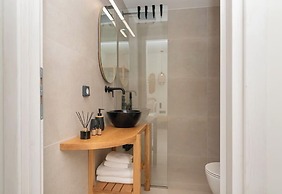 Aristotle Suites