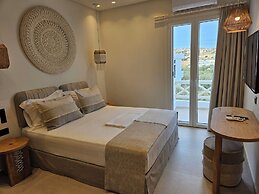 Aristotle Suites
