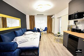 Metropole Apartments Central City