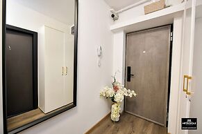 Metropole Apartments Central City