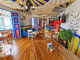 Hostal Mythos