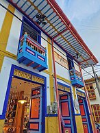 Hostal Mythos