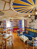 Hostal Mythos