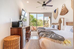 NHOA 307A Lux 2BR Pool View Aldea Zama