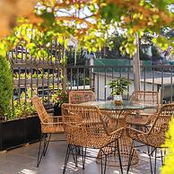 Greenview City Hotel