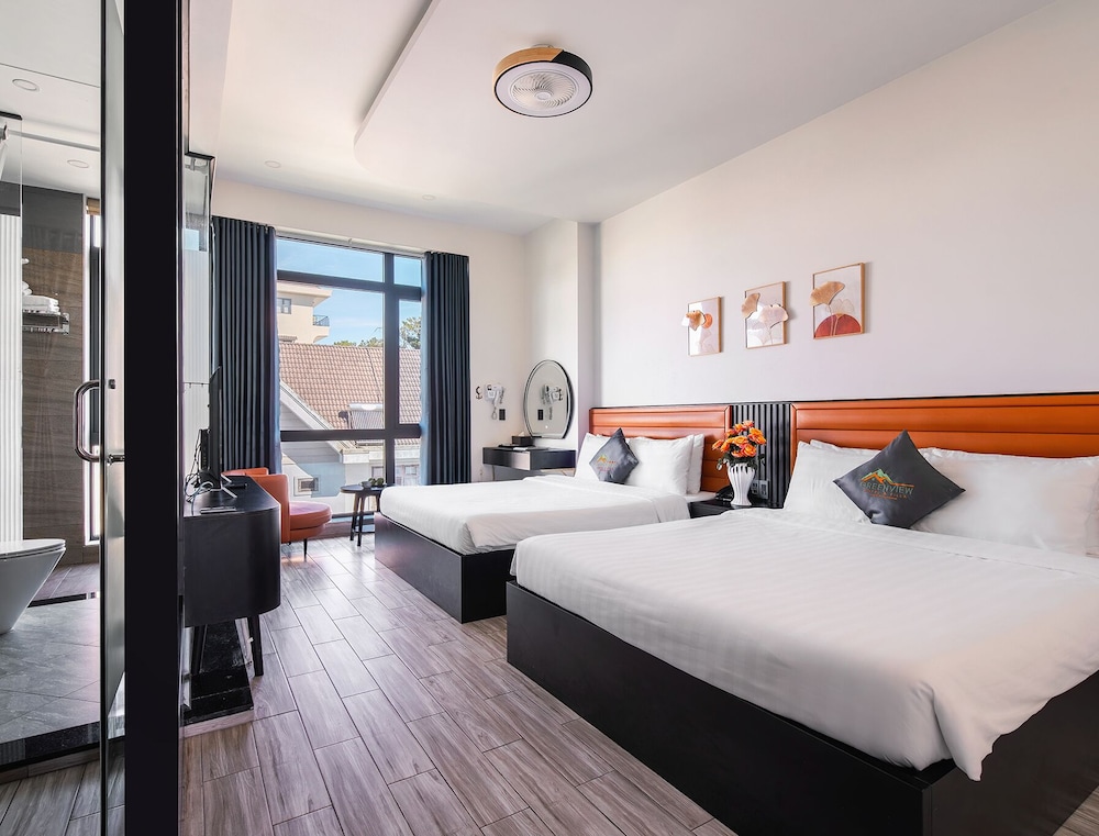 Greenview City Hotel