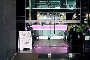 Deco Lux Hotel