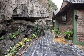 Chay Mountain Retreat Ninh Binh