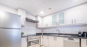 LUX The Luxurious Central JBR Suite 2