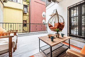 Galata Five Apartment