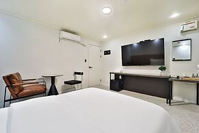 Anyang Livera