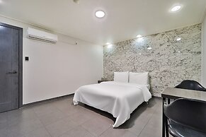 Anyang Livera