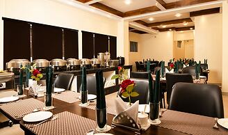 Hotel Raj Ville