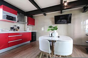 Beautiful and Comfortable Rooftop Suite