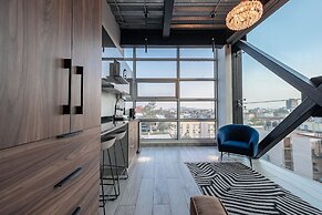 The Diamond Loft Modern Luxury With a Fully Equipped Kitchen