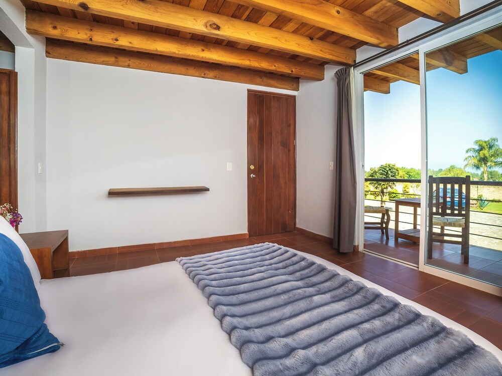 Hotel Campestre Valle de Bravo