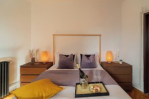 3BR Atrium Penthouse by Cismigiu - Bright & Spacious with Balcony