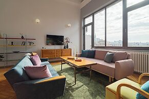 3BR Atrium Penthouse by Cismigiu - Bright & Spacious with Balcony