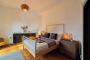 3BR Atrium Penthouse by Cismigiu - Bright & Spacious with Balcony