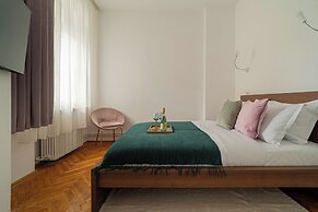 3BR Atrium Penthouse by Cismigiu - Bright & Spacious with Balcony