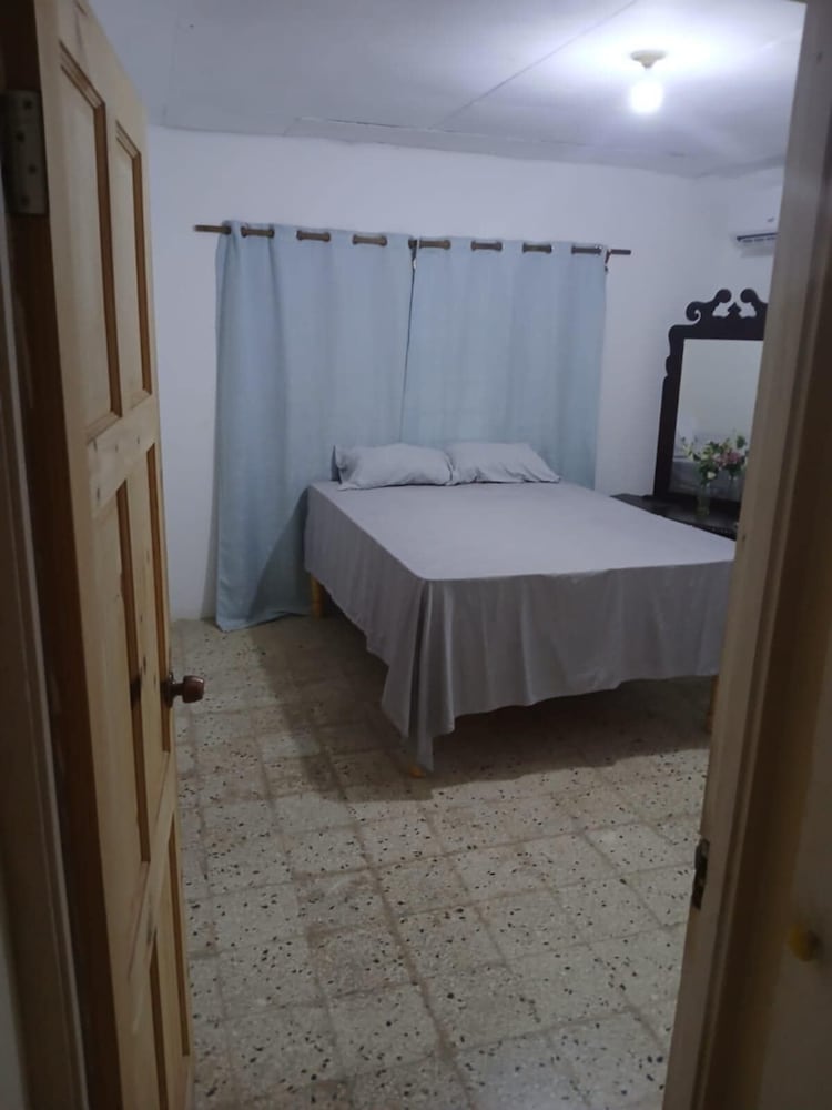 Inez Roots Backpackers Hostel