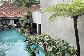 Emaki Bumi Singgah