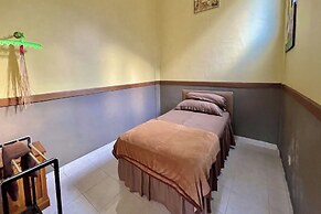 Mongan Homestay Beside The Belulang Hot Spring