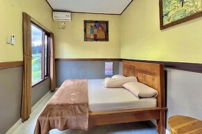 Mongan Homestay Beside The Belulang Hot Spring