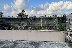 Mongan Homestay Beside The Belulang Hot Spring