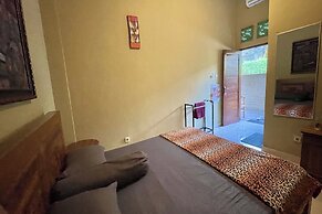 Mongan Homestay Beside The Belulang Hot Spring