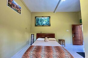 Mongan Homestay Beside The Belulang Hot Spring