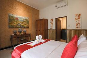 Tiga Naga Villa