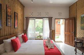 Tiga Naga Villa