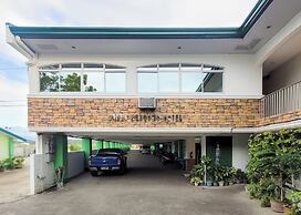 Green Meadows Hotel & Restaurant
