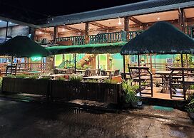 Green Meadows Hotel & Restaurant